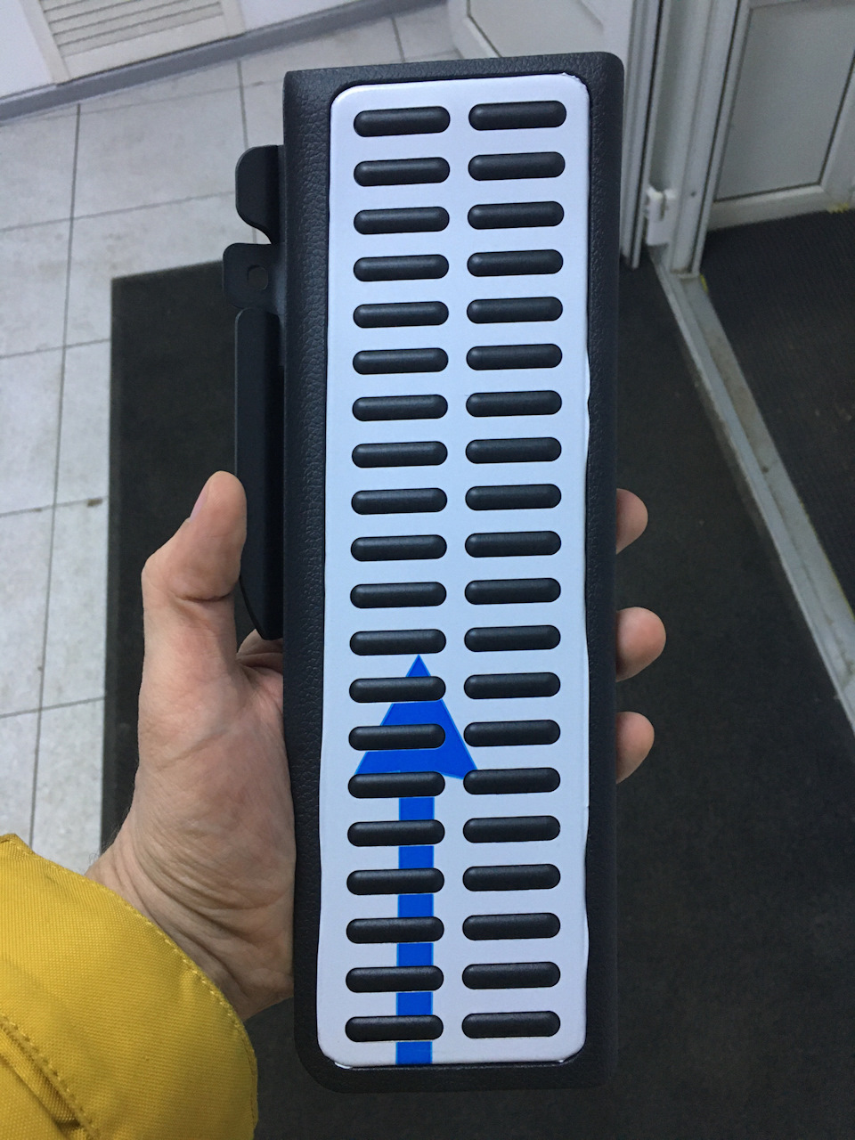 5L1064205 або комплект педаль + накладка з нержавіючої сталі 4
