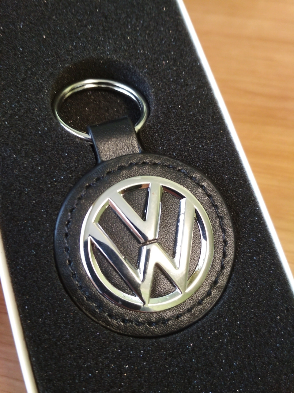 Брелок VW + відсік для сміття 3