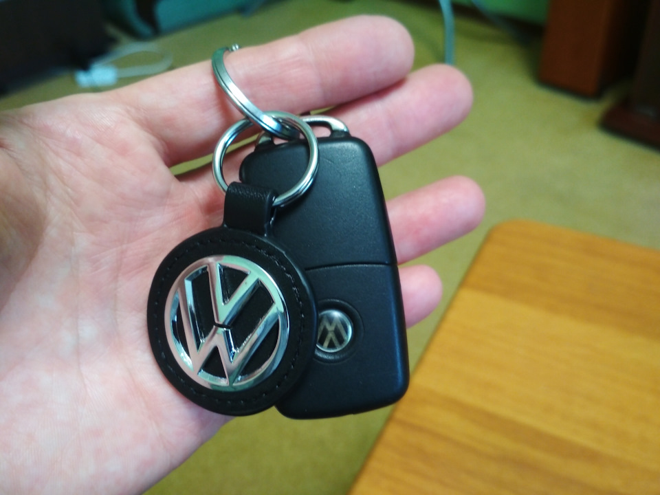 Брелок VW + відсік для сміття 5