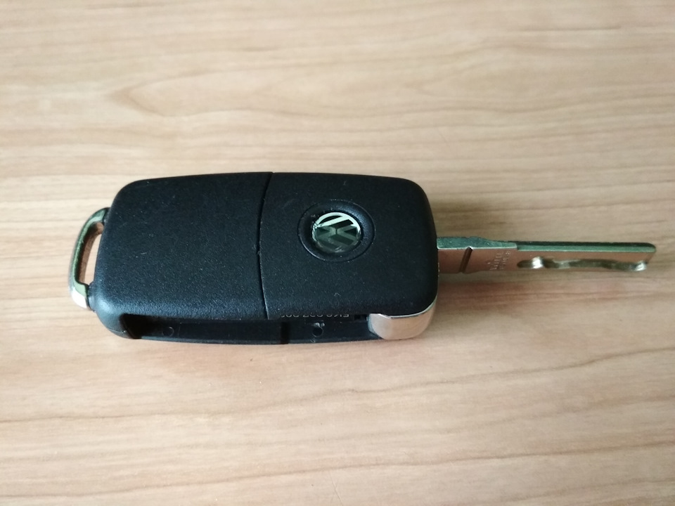 Реанімація викидного ключа VW нового покоління 1