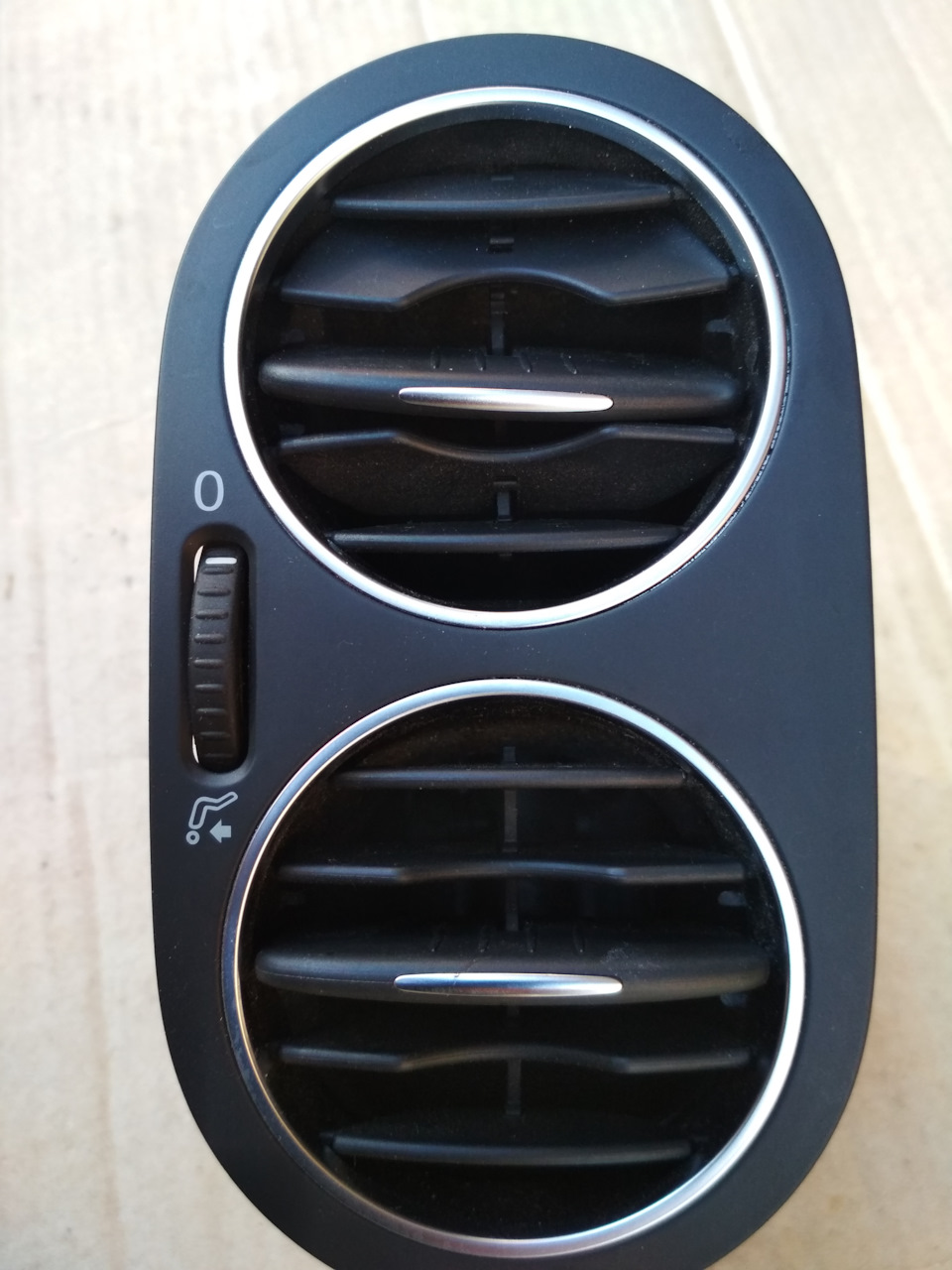 Ремонт дефлекторів Golf Plus 1