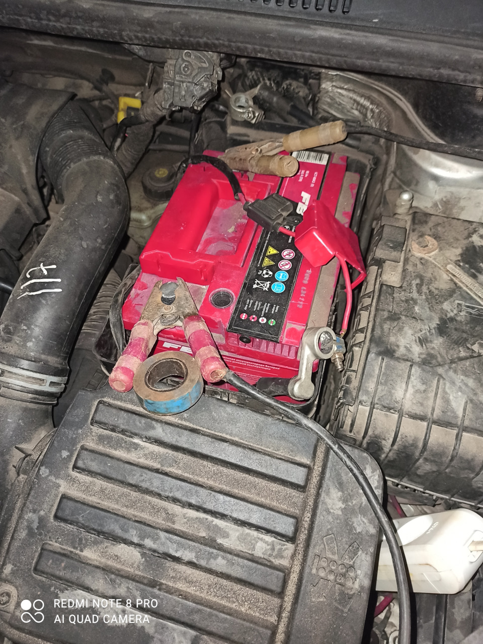 Перші приколи після покупки авто, сів акумулятор. 2