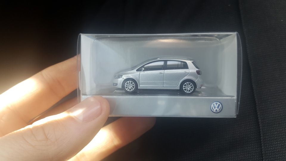 Модель 1:87 VW Golf V Plus 1