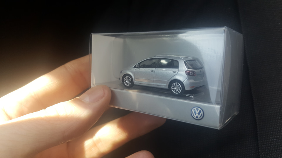 Модель 1:87 VW Golf V Plus 2