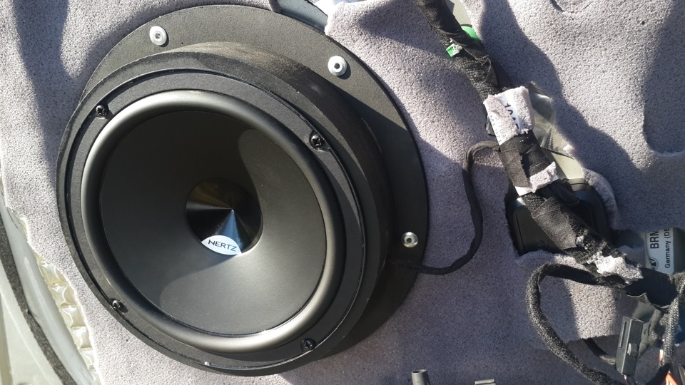 Заміна штатної акустики на Hertz DSK 165.3 2