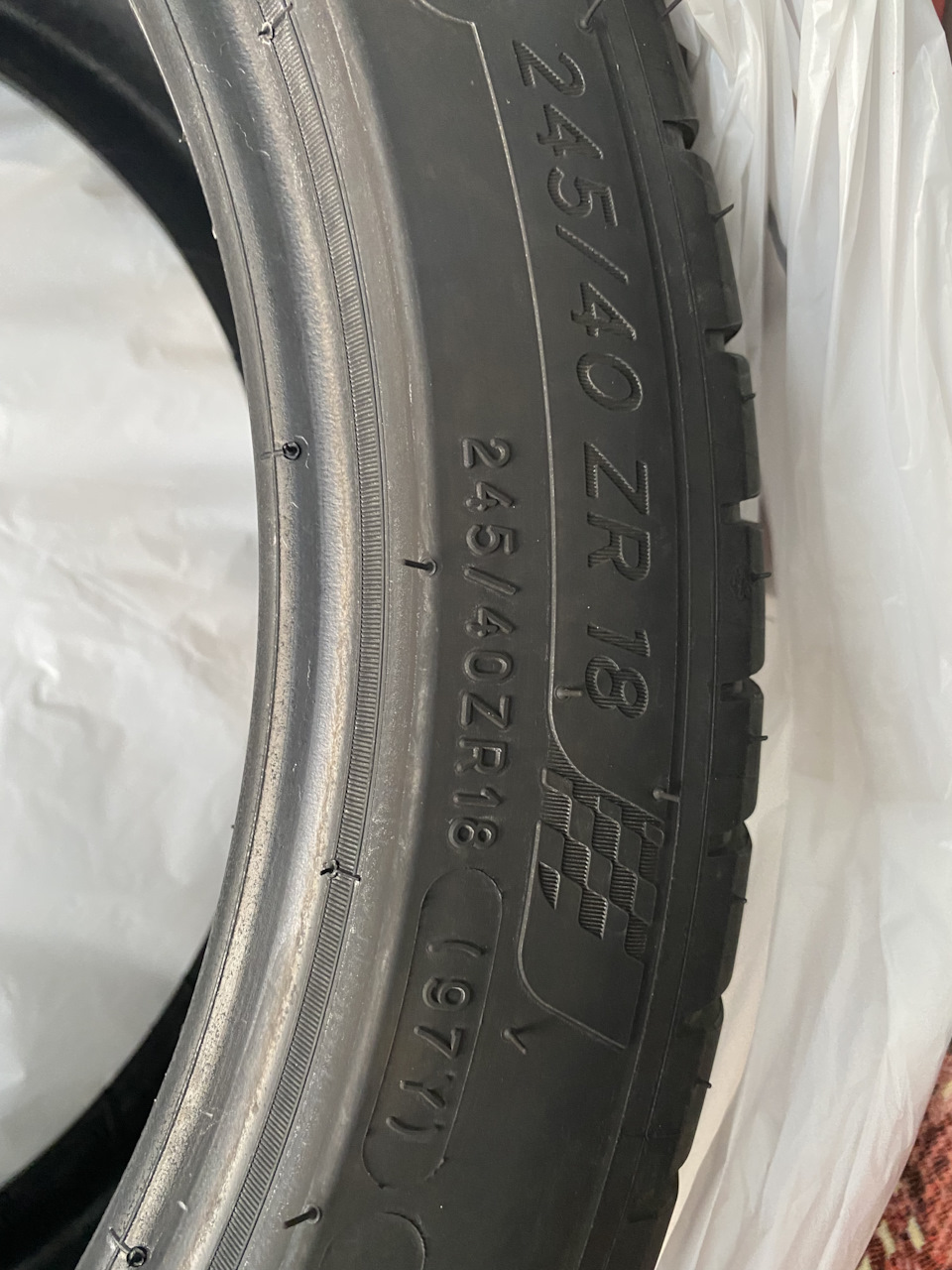 michelin pilot sport 4 245/40/18 4