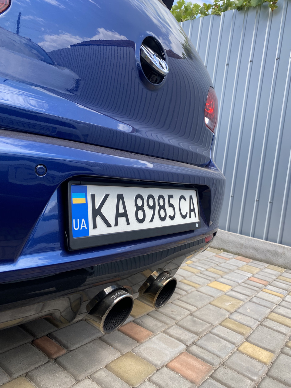 Руль з 7 R + RNS 330+ та камера 1