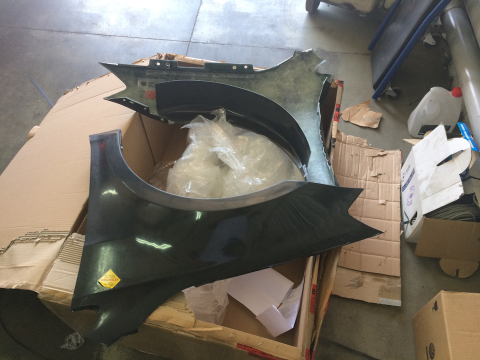 Крила srs-tech та диски Rays Volk Raysing 4
