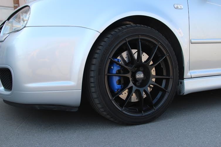 OZ Racing Ultraleggera ; — )) 4