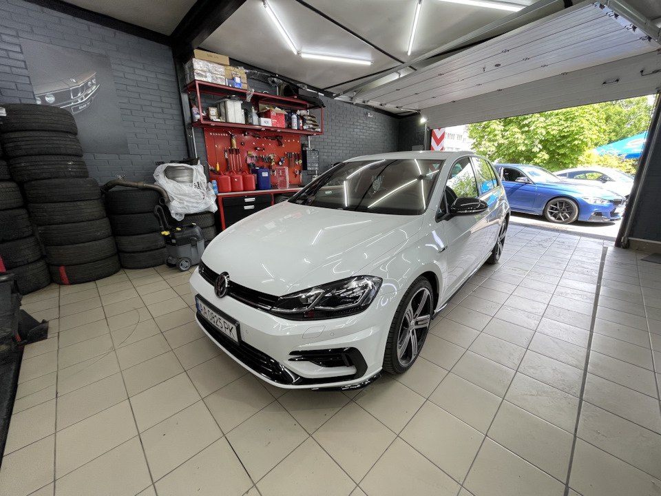 Деталізація Akrapovic 1