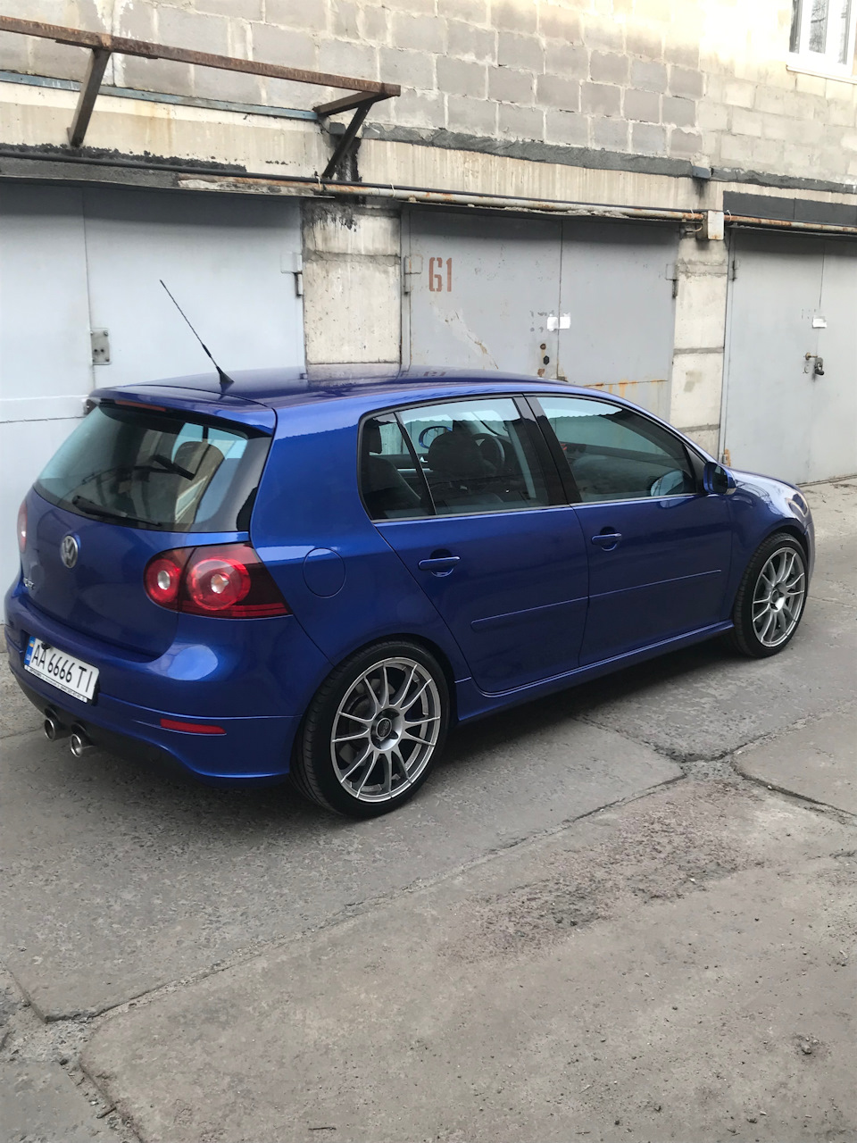 OZ Ultraleggera R18 3