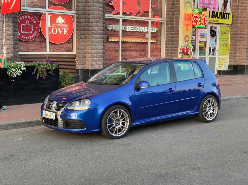 VW Golf R32 mk5 у продаж 3