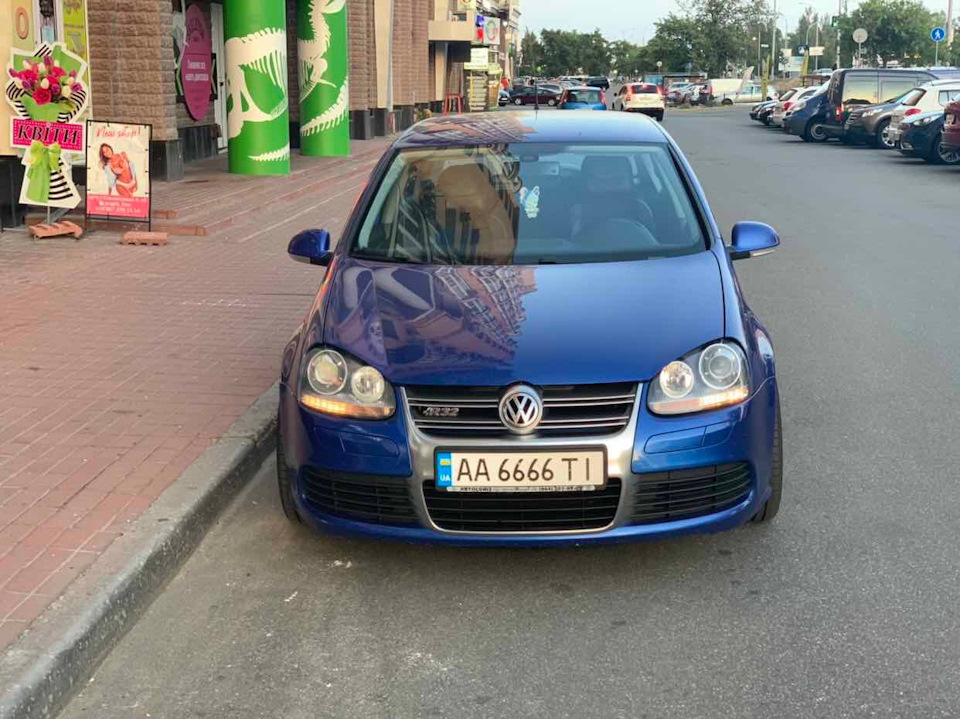 VW Golf R32 mk5 у продаж 2
