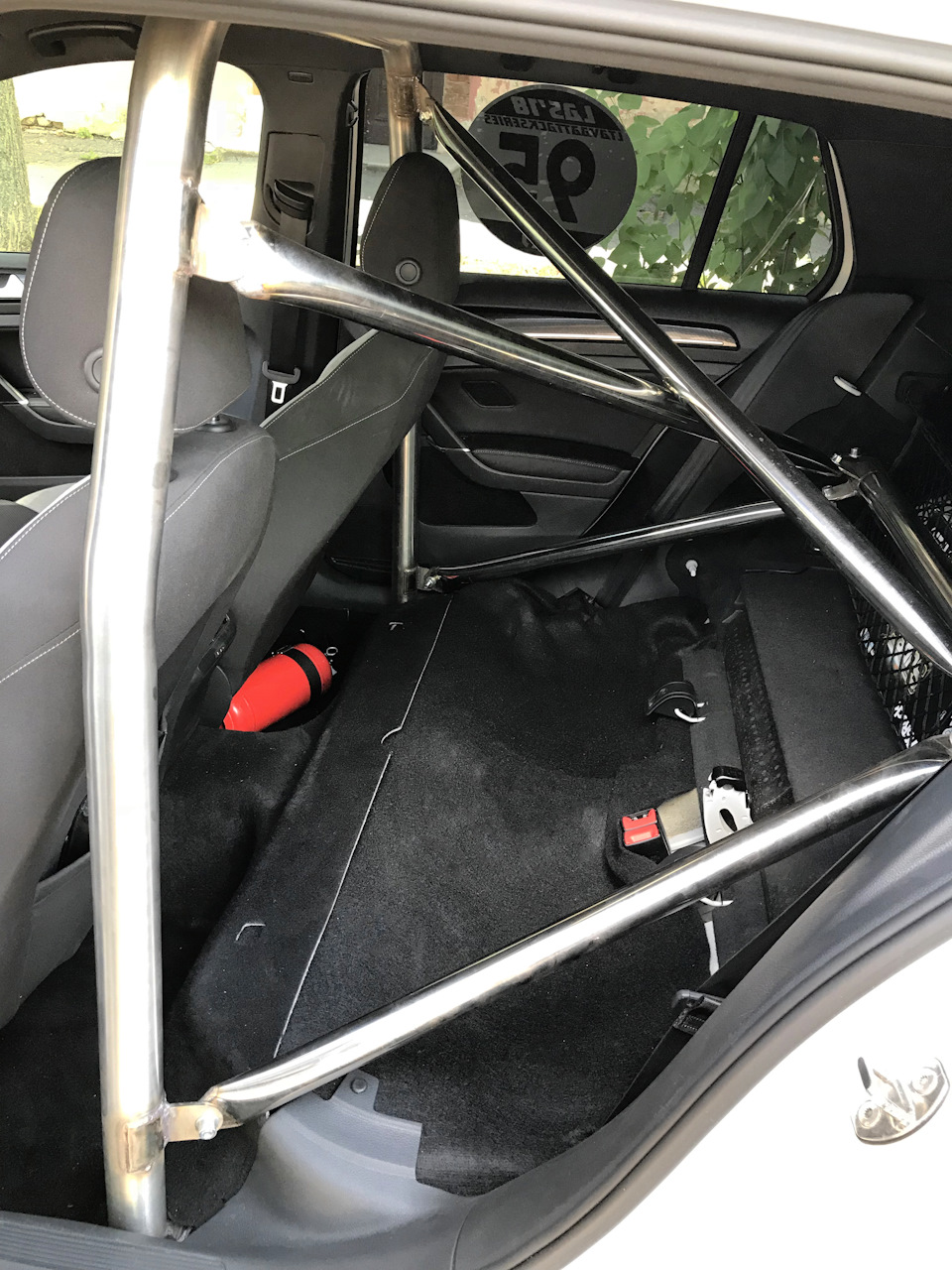 12. Roll cage, harness bar, haldex oil change, new ltava record. 3