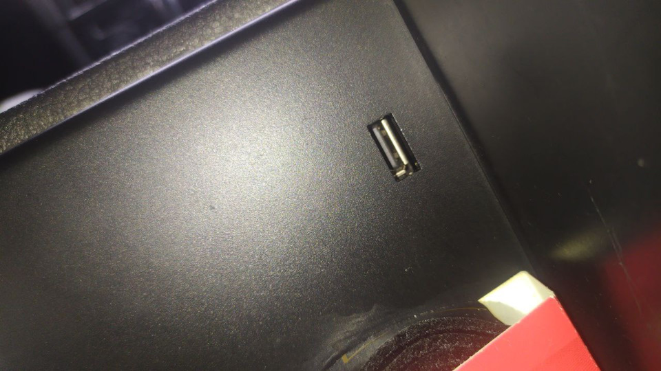 Підкажіть по медіа та usb 2