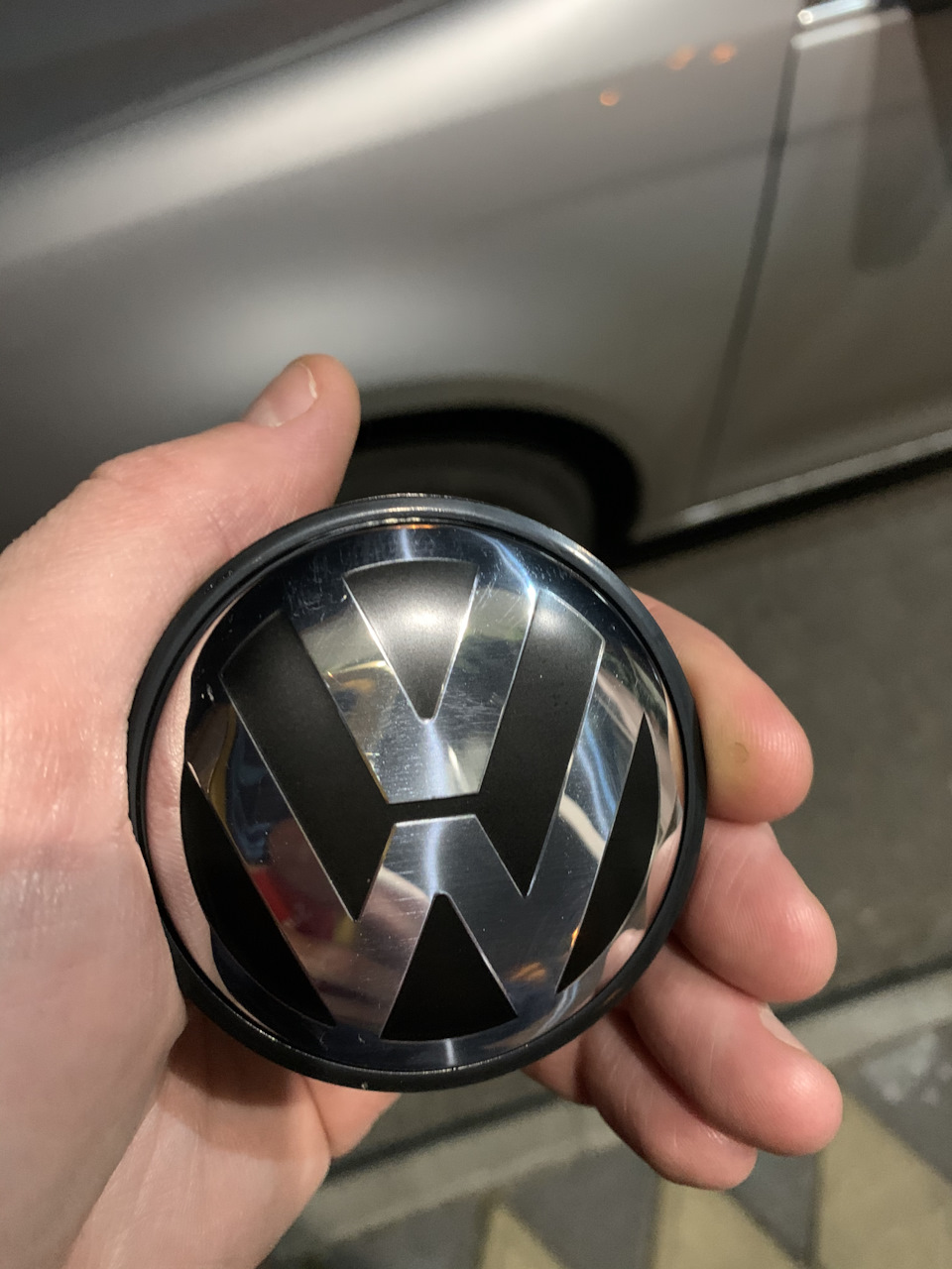 Ковпачки заглушки на литій дискі Volkswagen 3B7601171 65мм 1