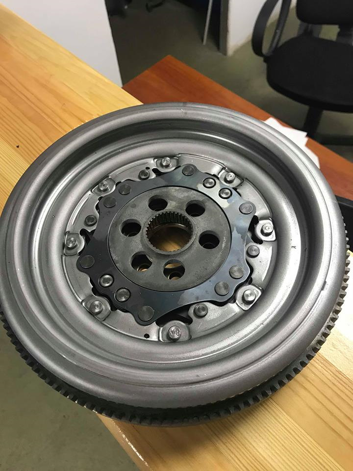 маховик Luk 415074009 для 2,0tdi DSG6 4