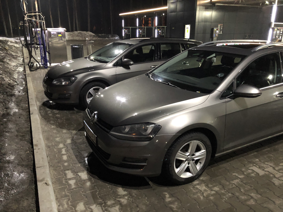 Зустрілися Golf і Golf😀 Що краще 1.6tdi(5мкпп) Highline або 2.0tdi Comfortline(DSG)? 3