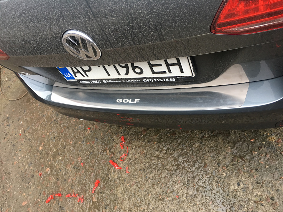 Накладки на пороги 5