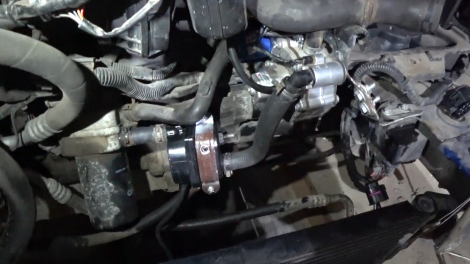 Встановлення передпускового підігрівача VVKB на VW Golf 4 2