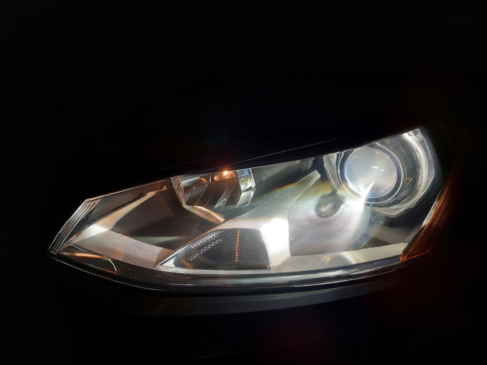 Біксенонові лінзи Hella та лампи OSRAM 4300 1