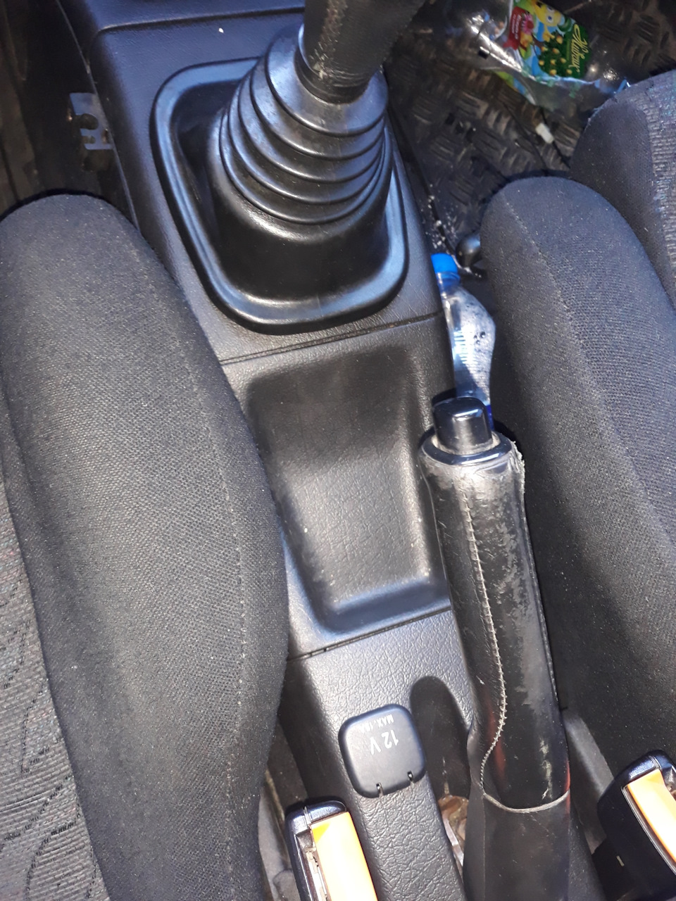 Давно збирався поставити додатковий прикурювач USB зарядка Golf 3 5