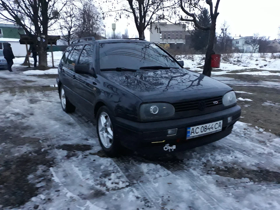 Оптика (фари) лінзовані Volkswagen Golf 3