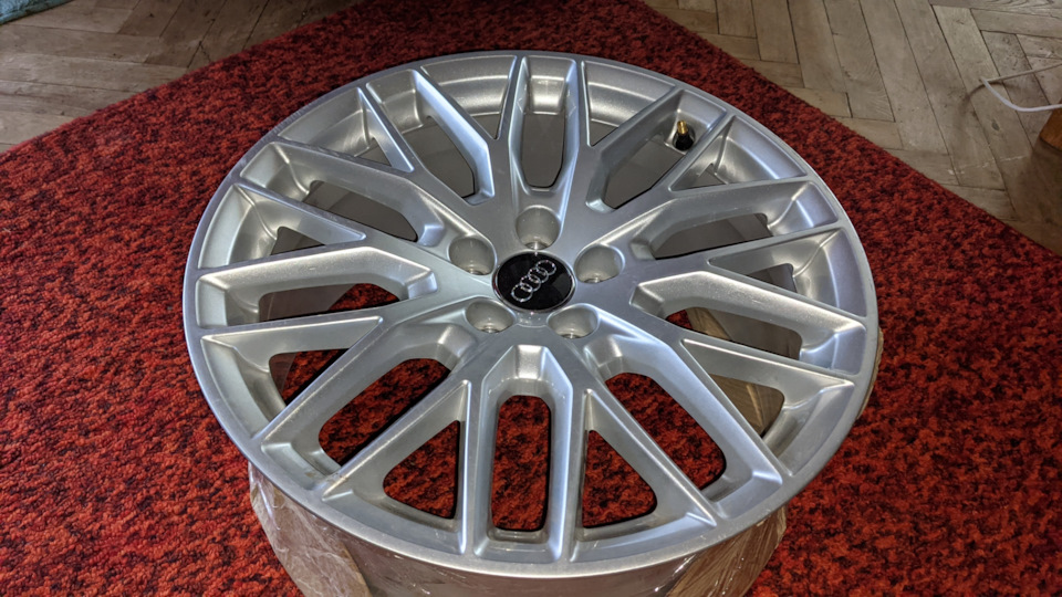 Диски Audi/Golf 4/R17/5х100/j7,5/ET34 5