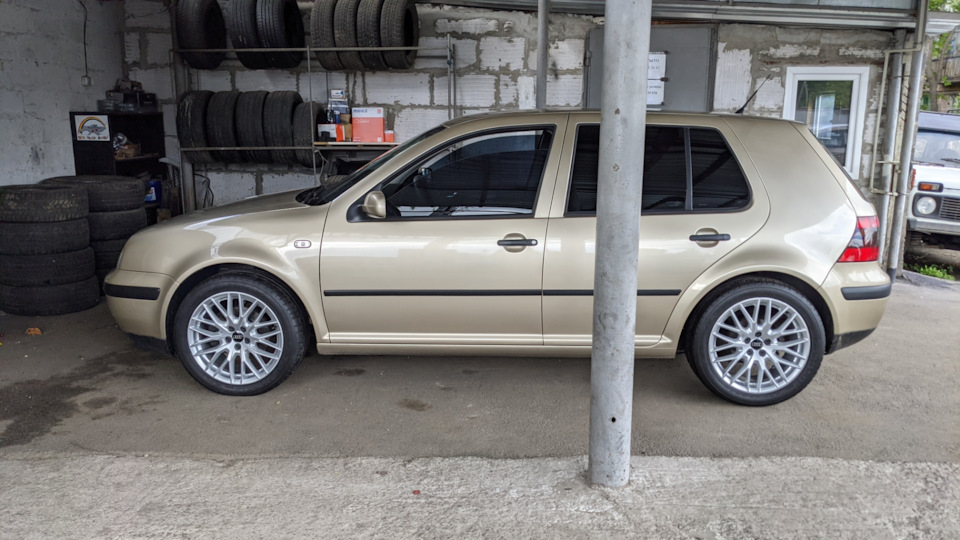 Диски Audi/Golf 4/R17/5х100/j7,5/ET34 3
