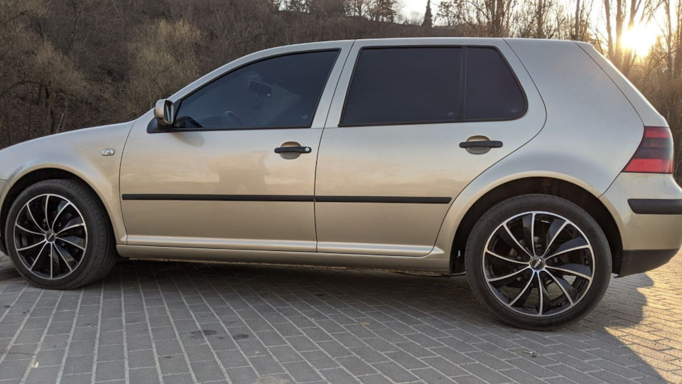 Діски RIAL LUGANO Diamond Black Front Polished R17 J7,5 PCD5x100 ET36 + потрібна допомога вібрація на кермі при розгоні 1