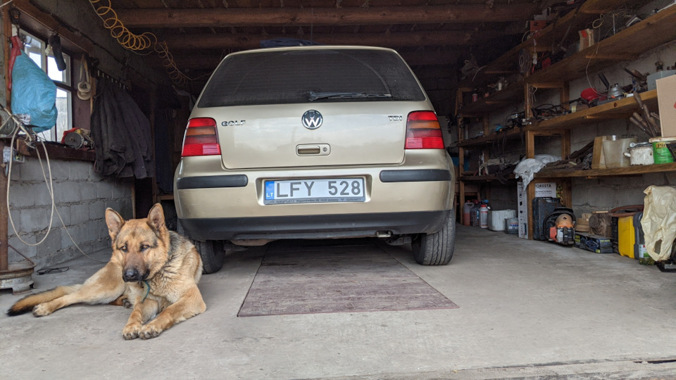 Стопи, ліхтарі Hella Black GTI Golf 4 3