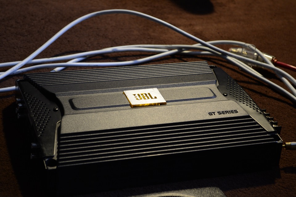 Підсилювач JBL GT5 A604E 2