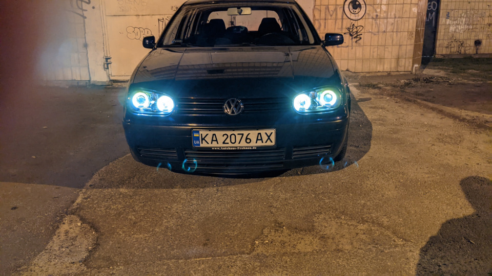 Hella celis. 4