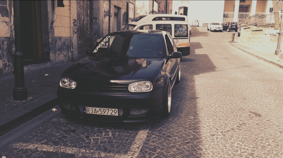 VW golf з масштабу 1:1 до масштабу 1:24 фінал 1
