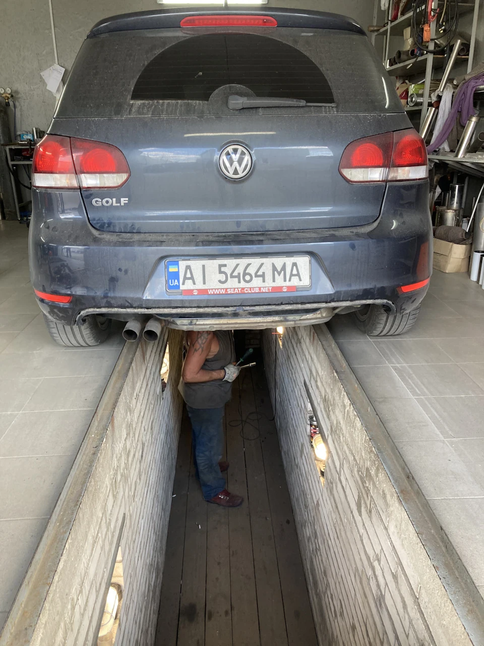 Катбек вихлоп gti.