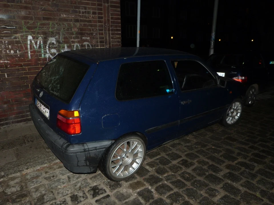 Диски диски) Типу BBS 4*100 ET-35 спереду, ЕТ-42 ззаду, 215-40-R17. Дивляться чи ні? Цікавить ваша думка)