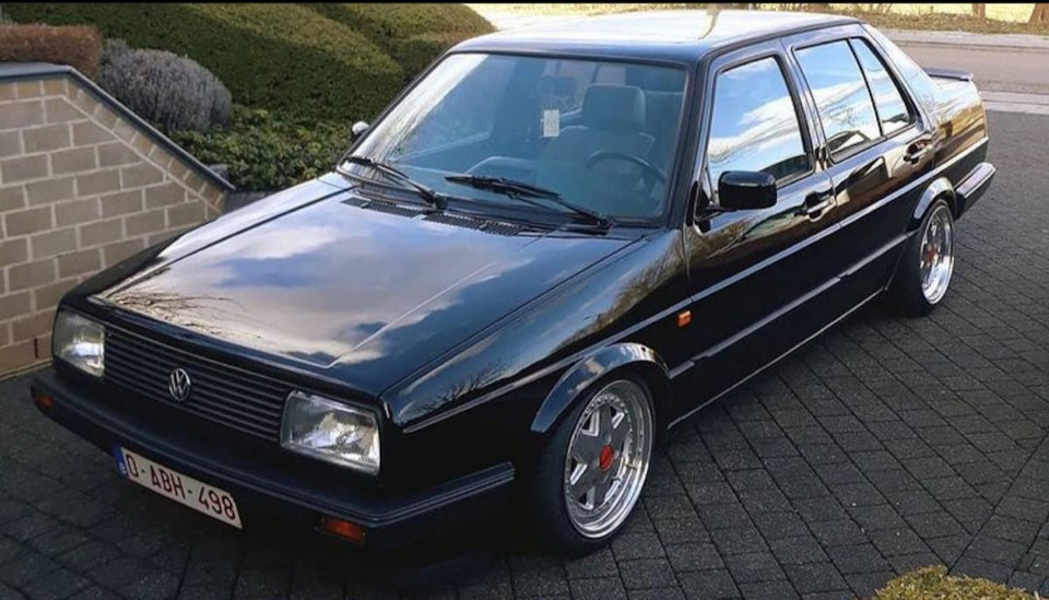 Golf (_)==W==(_) 3