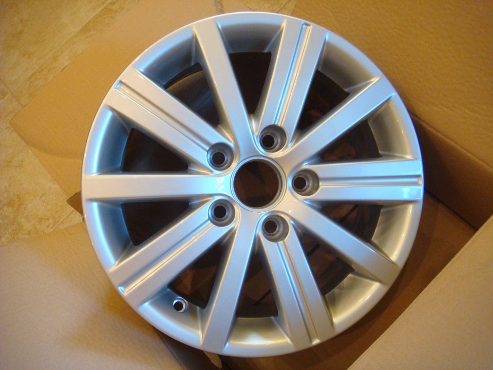 Продам диск для VW Golf - солодкий залишок 1