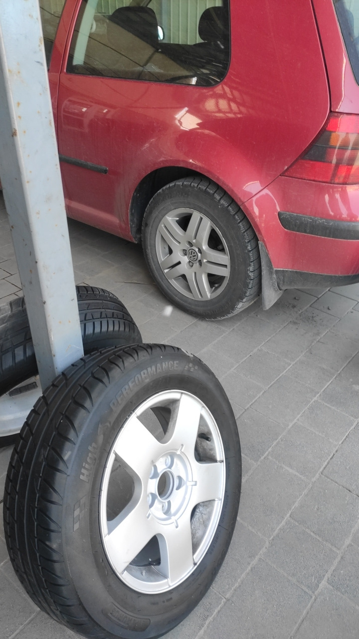Купівля дисків з гумою (Volkswagen Golf 4) 2