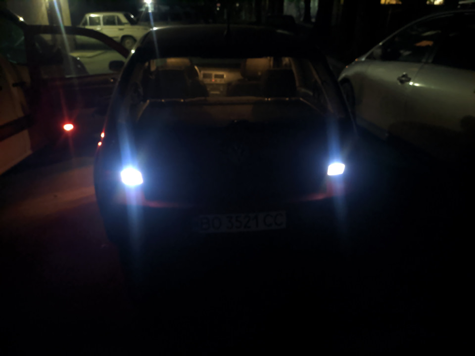 Led лампочки в задній хід (Volkswagen Golf 4) 4