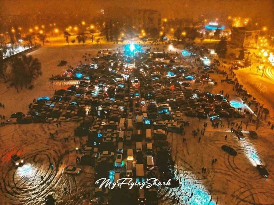 У Харкові зробили найбільшу автоялинку в Україні та встановили рекорд.