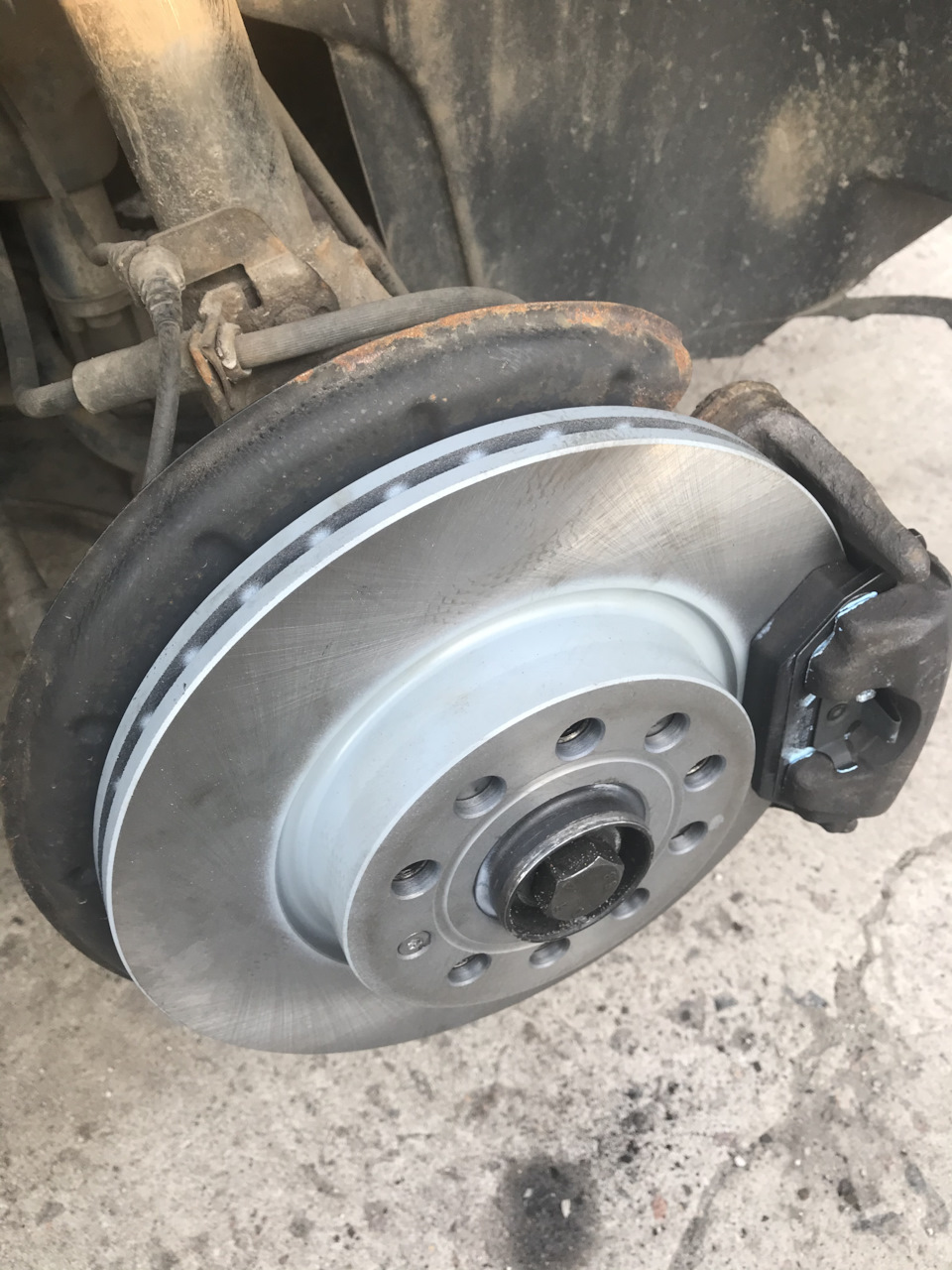 *** Заміна передніх гальмівних дисків+колодки*** RH 8633.05 2
