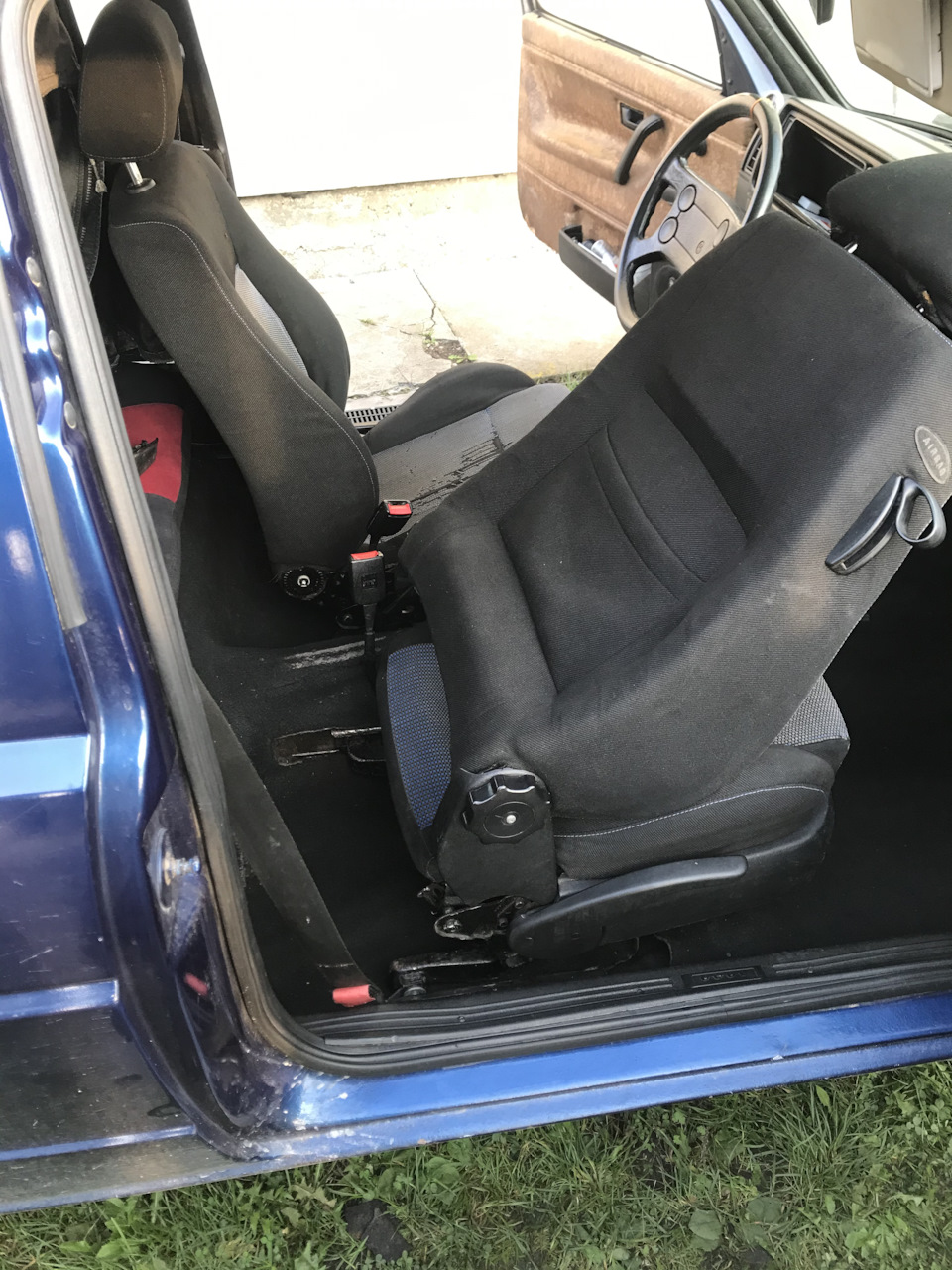 Крісла від golf 4 до golf 2 5