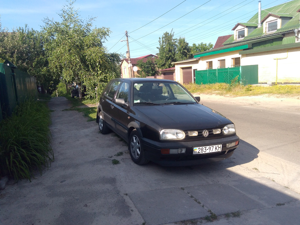 Грати радіатора Hella 4