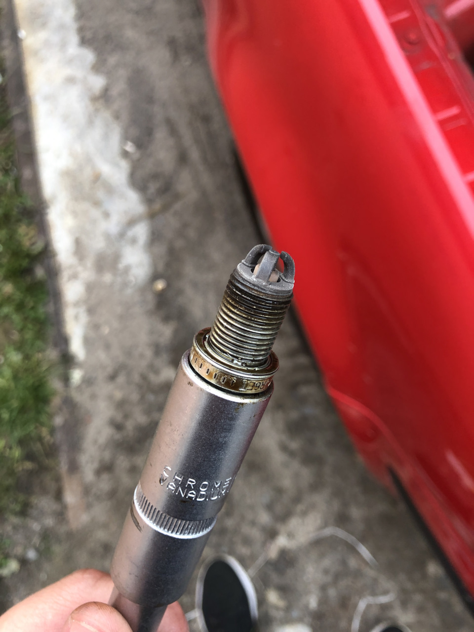 Заміна свічок запалювання NGK Standart BKUR6ET-10 2397 1