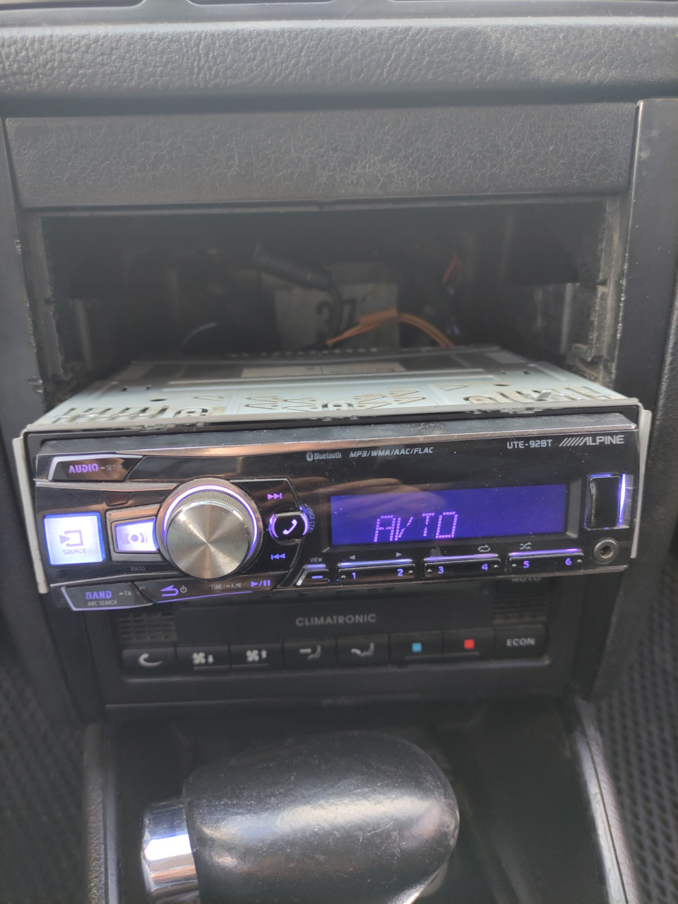 Почнемо з музики та ГУ Alpine ute - 92bt 5