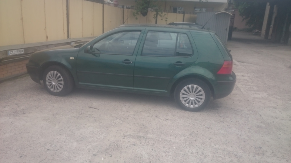 Зустрічаємо Новий член сім'ї Golf 4 1