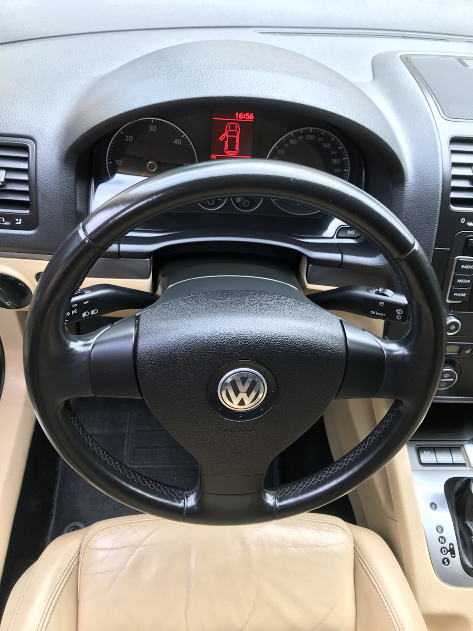 У продажу кермо vw 4