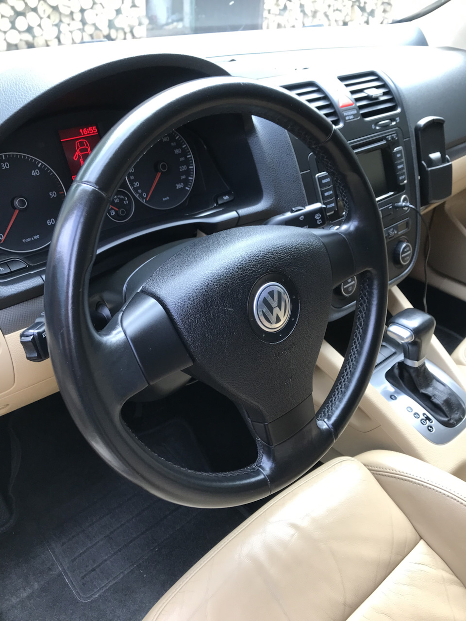 У продажу кермо vw 1