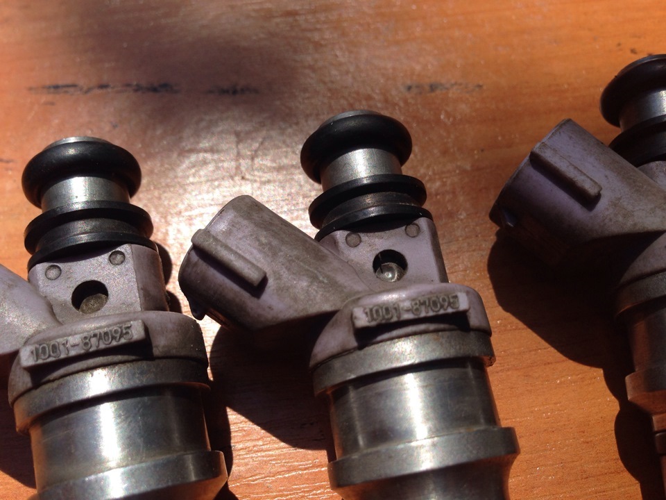 Перевірка на стенді форсунок SARD DENSO 1001-87095 800cc Injectors. 2